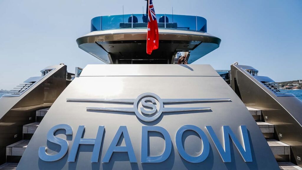 Shadow_-_PHOTO_4_2_450